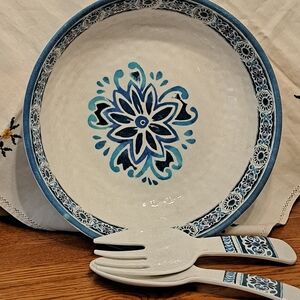 🎉$5 Add On🎉Blue Floral Melamine Serving Bowl with Matching Salad Servers 13x 3